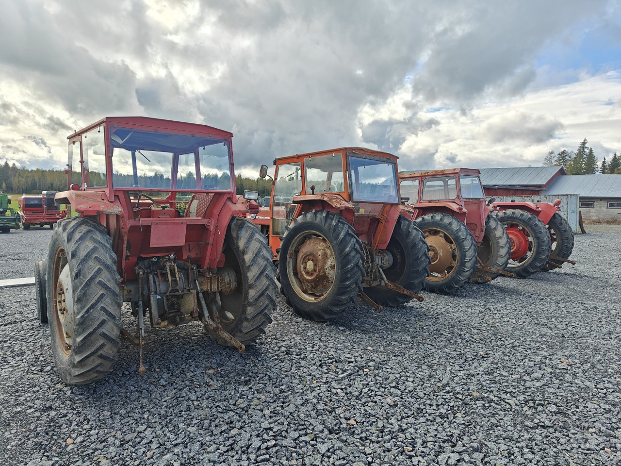 MASSEY FERGUSON 165, 165S ja 175 traktoreita 4 kpl / 4pcs - Трактор: фото 3 MASSEY FERGUSON 165, 165S ja 175 traktoreita 4 kpl / 4pcs - Трактор: фото 3