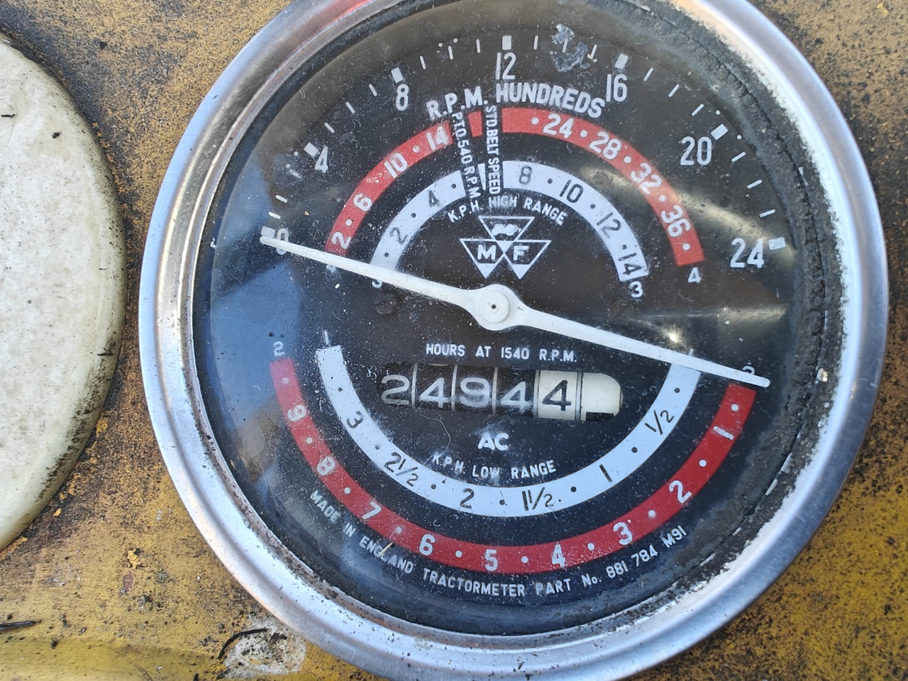 Трактор MASSEY FERGUSON 50R Kärppä - Metsätraktoripaketti: фото 19