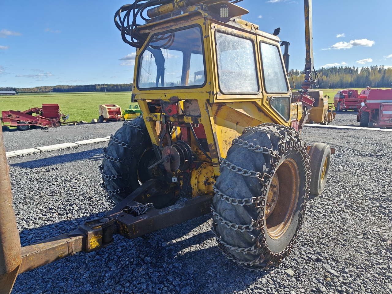 Трактор MASSEY FERGUSON 50R Kärppä - Metsätraktoripaketti: фото 7