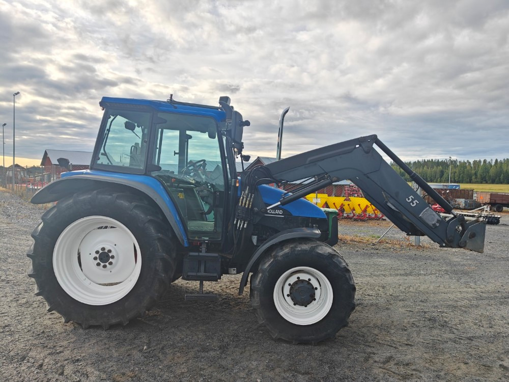 New Holland TS100, ES vaihteisto, ilmastointi, etukuormaaja Ålö Q55, katso video! - Трактор: фото 5 New Holland TS100, ES vaihteisto, ilmastointi, etukuormaaja Ålö Q55, katso video! - Трактор: фото 5