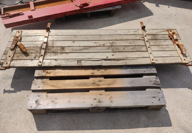 Peräkärryn laita - K 54cm - L 195cm - puinen - Кузов и экстерьер для Сельскохозяйственных прицепов-самосвалов: фото 2 Peräkärryn laita - K 54cm - L 195cm - puinen - Кузов и экстерьер для Сельскохозяйственных прицепов-самосвалов: фото 2