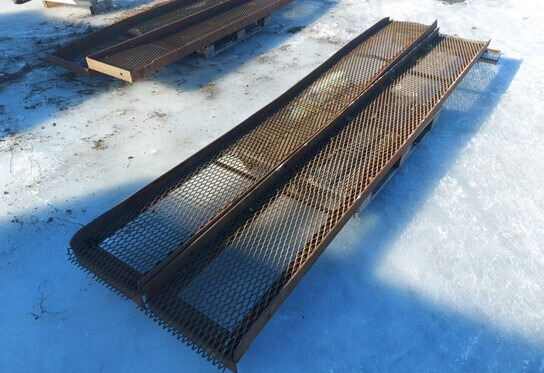 Rampit 2kpl - pituus 338 cm - Погрузочная рампа: фото 1 Rampit 2kpl - pituus 338 cm - Погрузочная рампа: фото 1