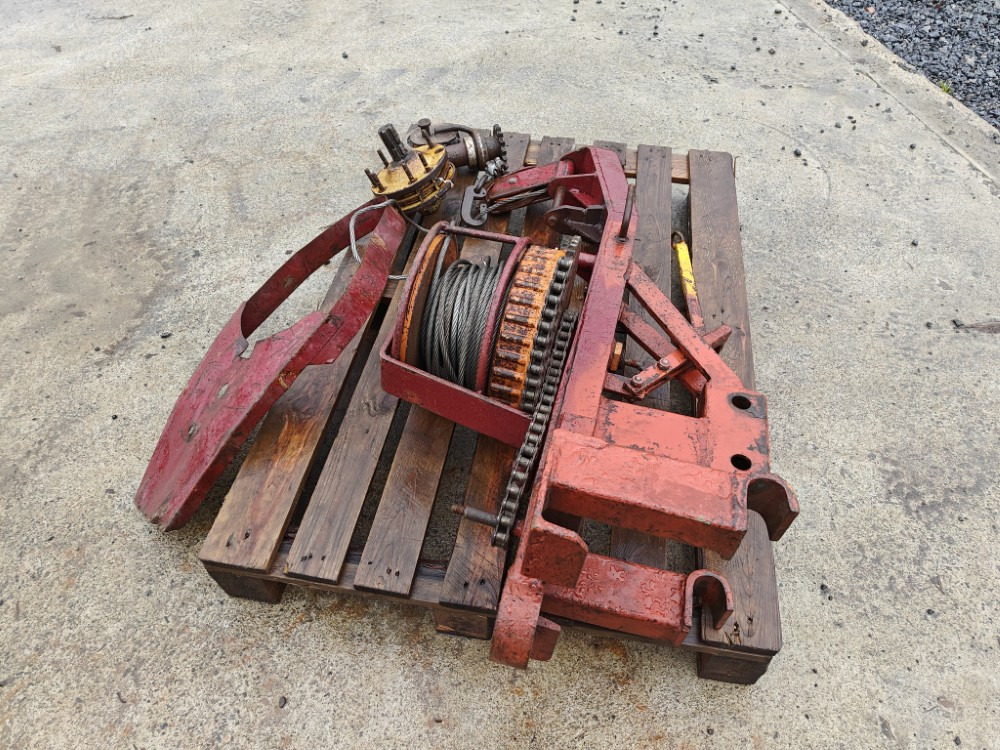 Remet Traktorivinssi - korjattavaksi - Дровокол: фото 2 Remet Traktorivinssi - korjattavaksi - Дровокол: фото 2