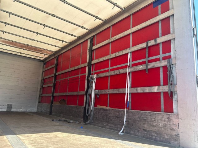 AGADOS CHT303 - Тентованный прицеп: фото 3 AGADOS CHT303 - Тентованный прицеп: фото 3