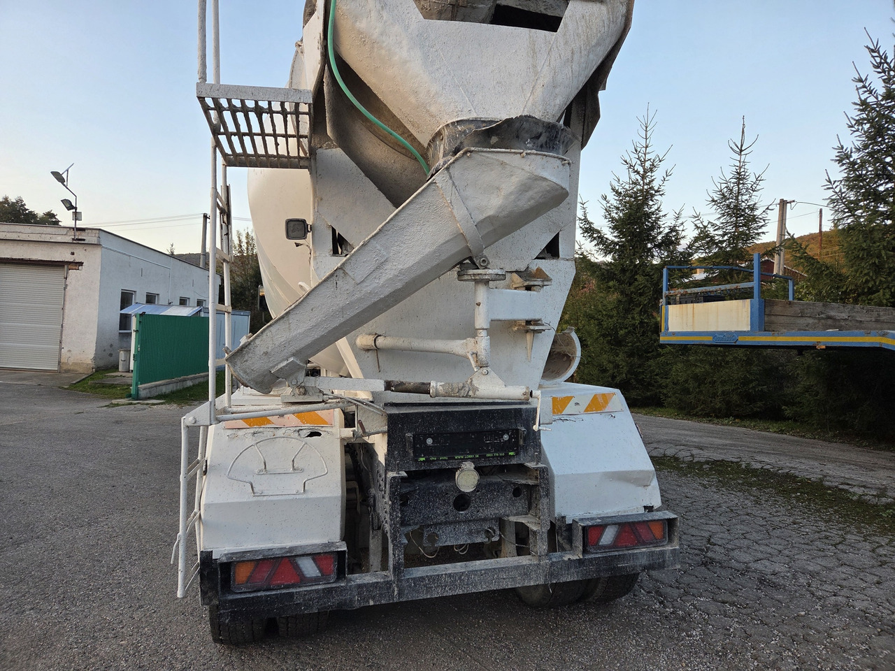 IVECO EURO TRAKKER MP340E35HB 8x4 MIX (chassis ) - Автобетоносмеситель: фото 5 IVECO EURO TRAKKER MP340E35HB 8x4 MIX (chassis ) - Автобетоносмеситель: фото 5