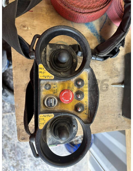 Liebherr 63K, 1994, 43m jib, radio control - Башенный кран: фото 5 Liebherr 63K, 1994, 43m jib, radio control - Башенный кран: фото 5