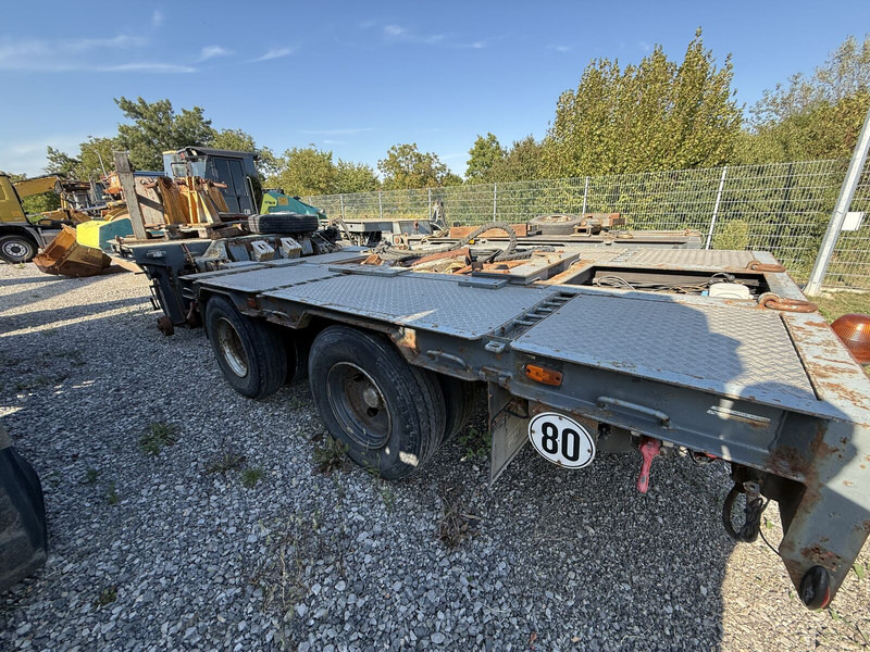 Liebherr 80km/h axeles to self erecting crane 32K 35K 42K 50K 63K 71K - Башенный кран: фото 3 Liebherr 80km/h axeles to self erecting crane 32K 35K 42K 50K 63K 71K - Башенный кран: фото 3