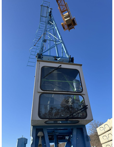 Liebherr 140EC-H6 1996yom, 60m jib - perfect - Строительная техника: фото 1 Liebherr 140EC-H6 1996yom, 60m jib - perfect - Строительная техника: фото 1