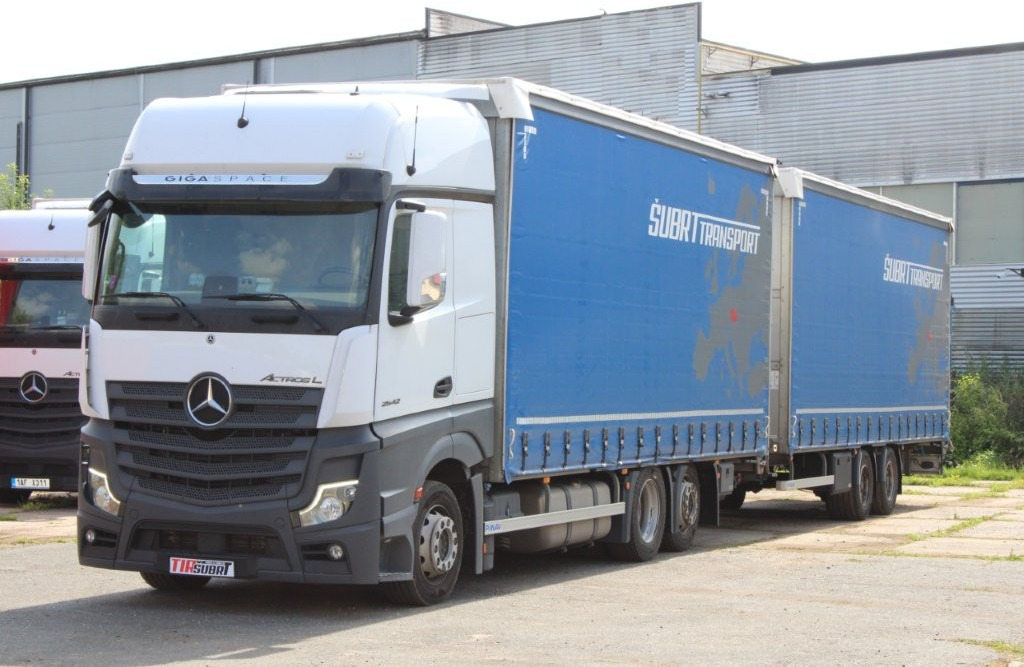 Mercedes-Benz Actros 2542 NAVIGACE + PANAV TVK 18 M (8,20m x 2,4 - Тентованный грузовик, Тентованный прицеп: фото 4 Mercedes-Benz Actros 2542 NAVIGACE + PANAV TVK 18 M (8,20m x 2,4 - Тентованный грузовик, Тентованный прицеп: фото 4