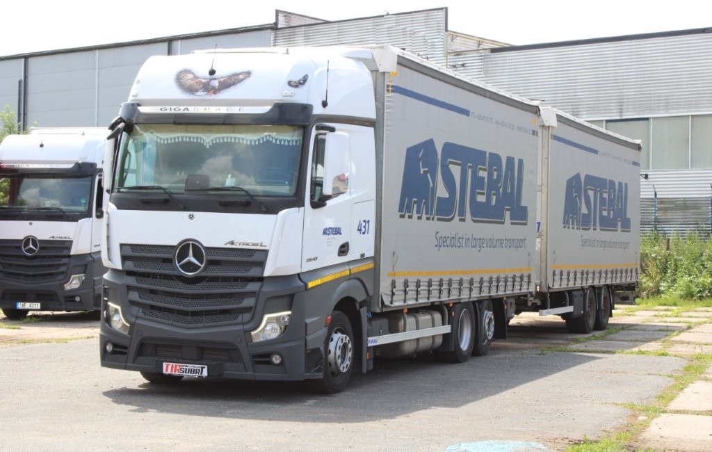 Mercedes-Benz Actros 2542 NAVIGACE + PANAV TVK 18 M (8,20m x 2,4 - Тентованный грузовик, Тентованный прицеп: фото 2 Mercedes-Benz Actros 2542 NAVIGACE + PANAV TVK 18 M (8,20m x 2,4 - Тентованный грузовик, Тентованный прицеп: фото 2