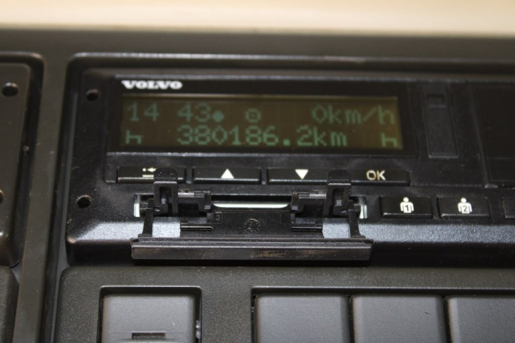 Тягач Volvo FH16 750 EURO 6, RETARDER, HYDRAULIKA: фото 17 Тягач Volvo FH16 750 EURO 6, RETARDER, HYDRAULIKA: фото 17