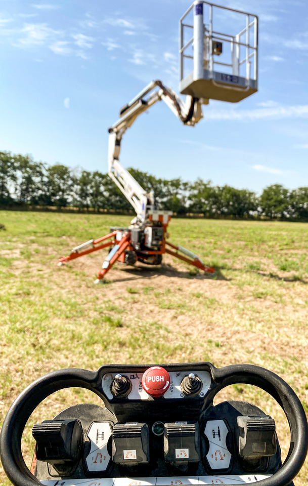 Easylift R130 - Коленчатый подъемник: фото 3 Easylift R130 - Коленчатый подъемник: фото 3