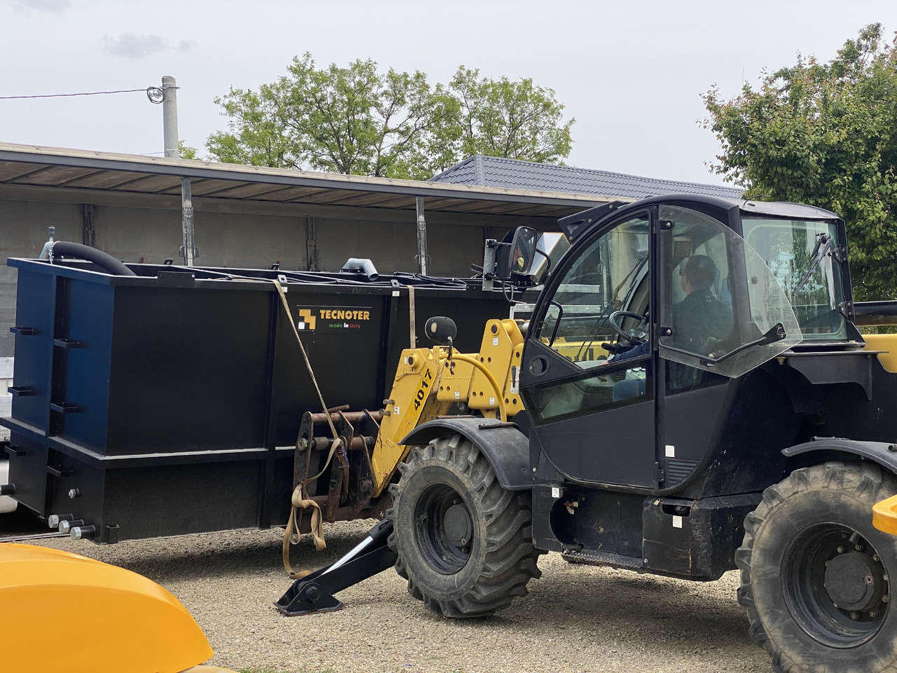 HAULOTTE HTL 4017 - Телескопический погрузчик: фото 5 HAULOTTE HTL 4017 - Телескопический погрузчик: фото 5