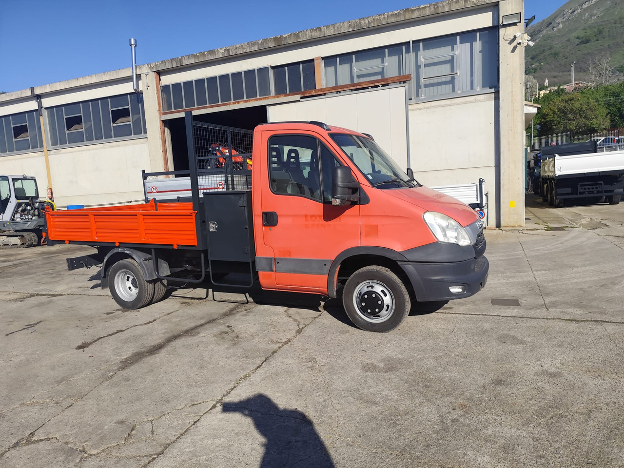 Малотоннажный самосвал IVECO DAILY 35C13: фото 33