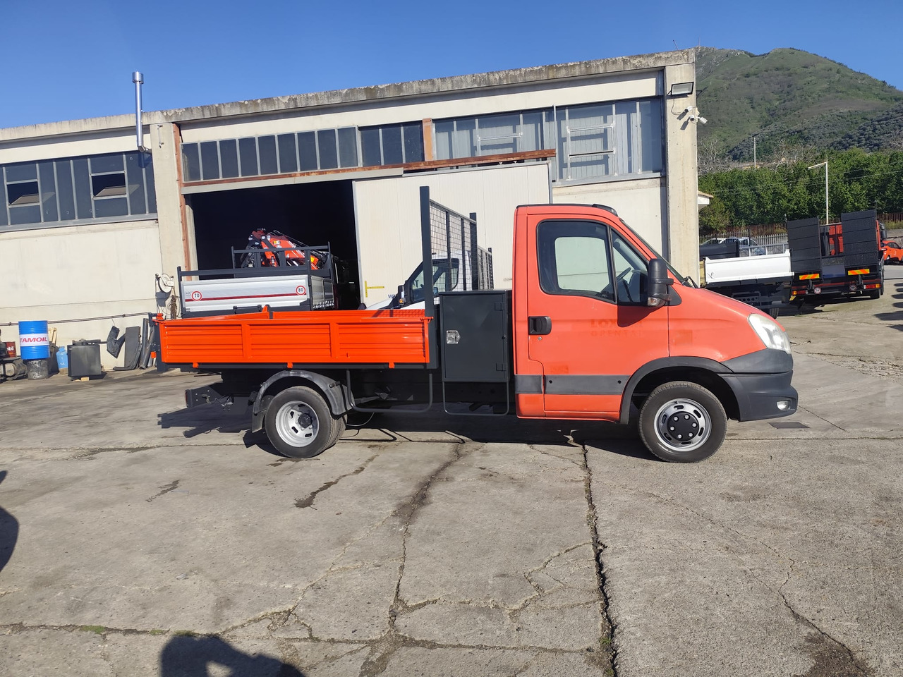 Малотоннажный самосвал IVECO DAILY 35C13: фото 18