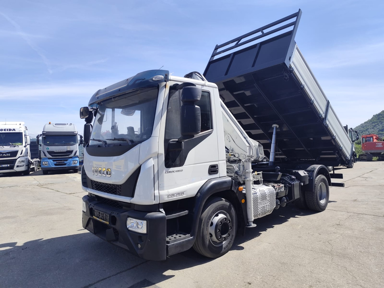 IVECO EUROCARGO 140-250 - Самосвал, Автоманипулятор: фото 1 IVECO EUROCARGO 140-250 - Самосвал, Автоманипулятор: фото 1