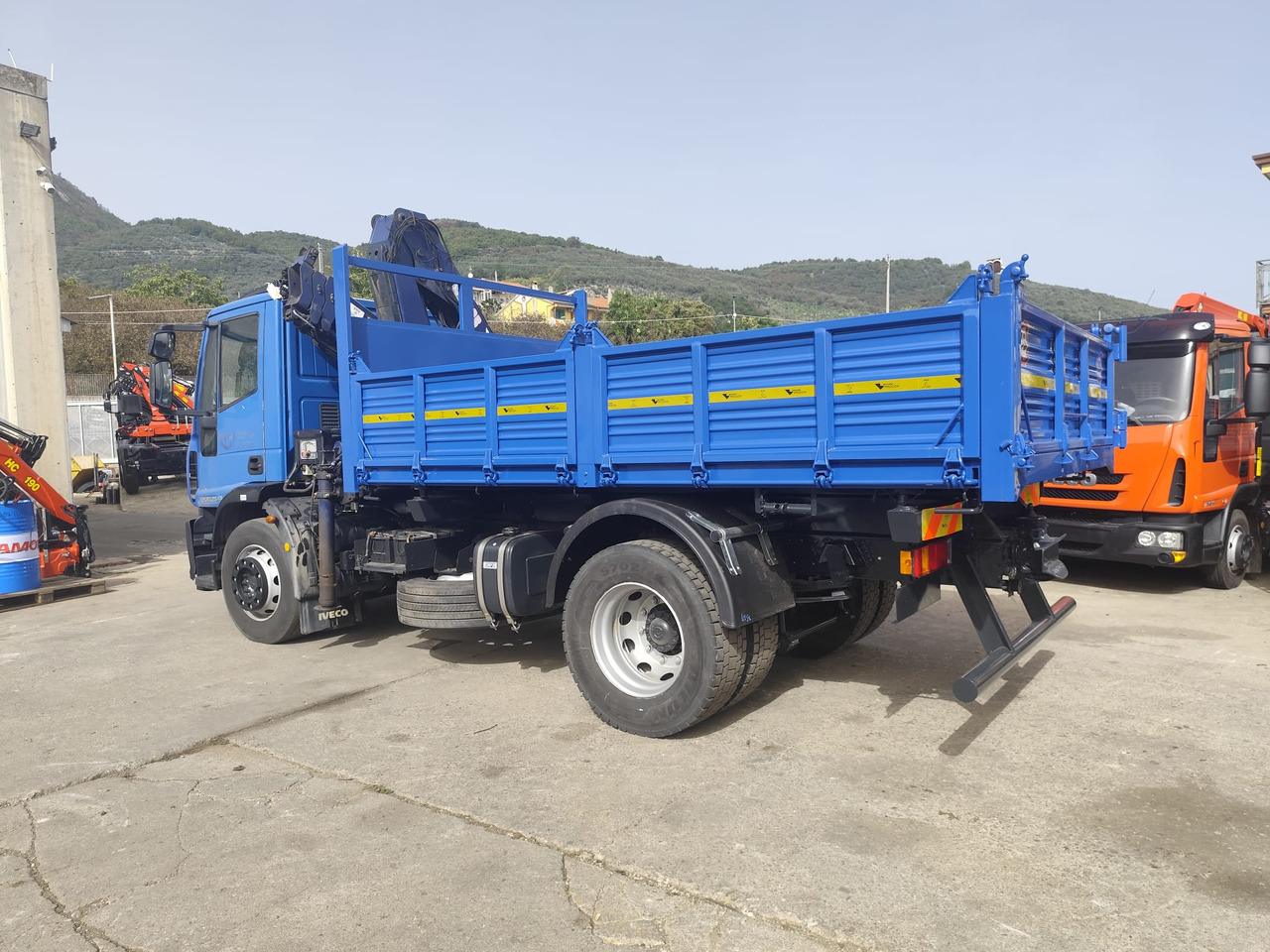 Автоманипулятор, Самосвал IVECO EUROCARGO 190EL28: фото 27 Автоманипулятор, Самосвал IVECO EUROCARGO 190EL28: фото 27
