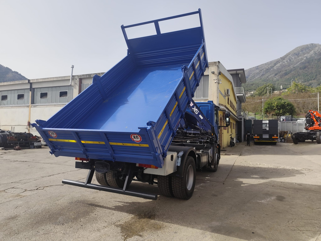 Автоманипулятор, Самосвал IVECO EUROCARGO 190EL28: фото 8 Автоманипулятор, Самосвал IVECO EUROCARGO 190EL28: фото 8