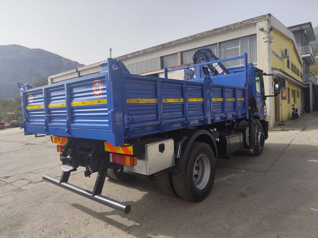 Автоманипулятор, Самосвал IVECO EUROCARGO 190EL28: фото 31 Автоманипулятор, Самосвал IVECO EUROCARGO 190EL28: фото 31