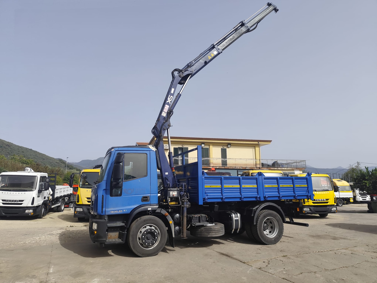 Автоманипулятор, Самосвал IVECO EUROCARGO 190EL28: фото 12 Автоманипулятор, Самосвал IVECO EUROCARGO 190EL28: фото 12