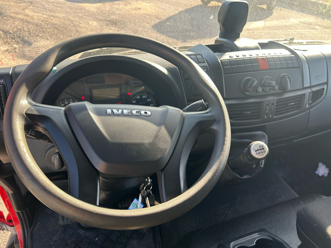 IVECO EUROCARGO 80-190 - Грузовик-шасси: фото 3 IVECO EUROCARGO 80-190 - Грузовик-шасси: фото 3