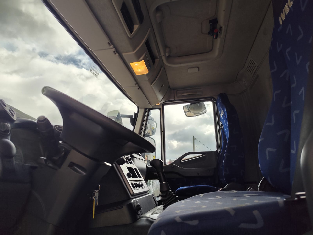 Автоманипулятор, Самосвал IVECO STRALIS AD 190S31P: фото 33 Автоманипулятор, Самосвал IVECO STRALIS AD 190S31P: фото 33