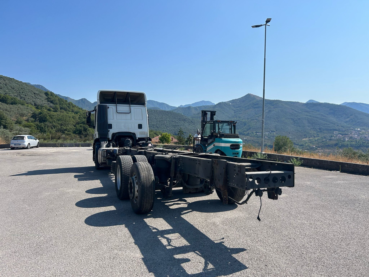 IVECO STRALIS AD 260S31 XP - Грузовик-шасси: фото 5 IVECO STRALIS AD 260S31 XP - Грузовик-шасси: фото 5