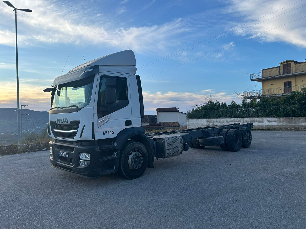 IVECO STRALIS AD 260S31 XP - Грузовик-шасси: фото 3 IVECO STRALIS AD 260S31 XP - Грузовик-шасси: фото 3