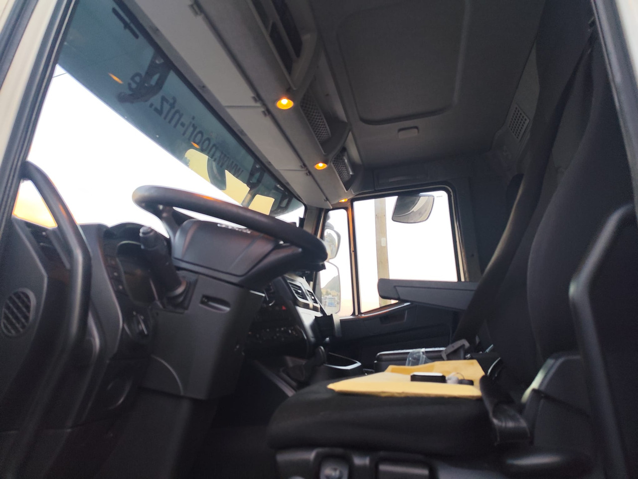 IVECO STRALIS AS 260S46 - Грузовик бортовой/ Платформа: фото 4 IVECO STRALIS AS 260S46 - Грузовик бортовой/ Платформа: фото 4