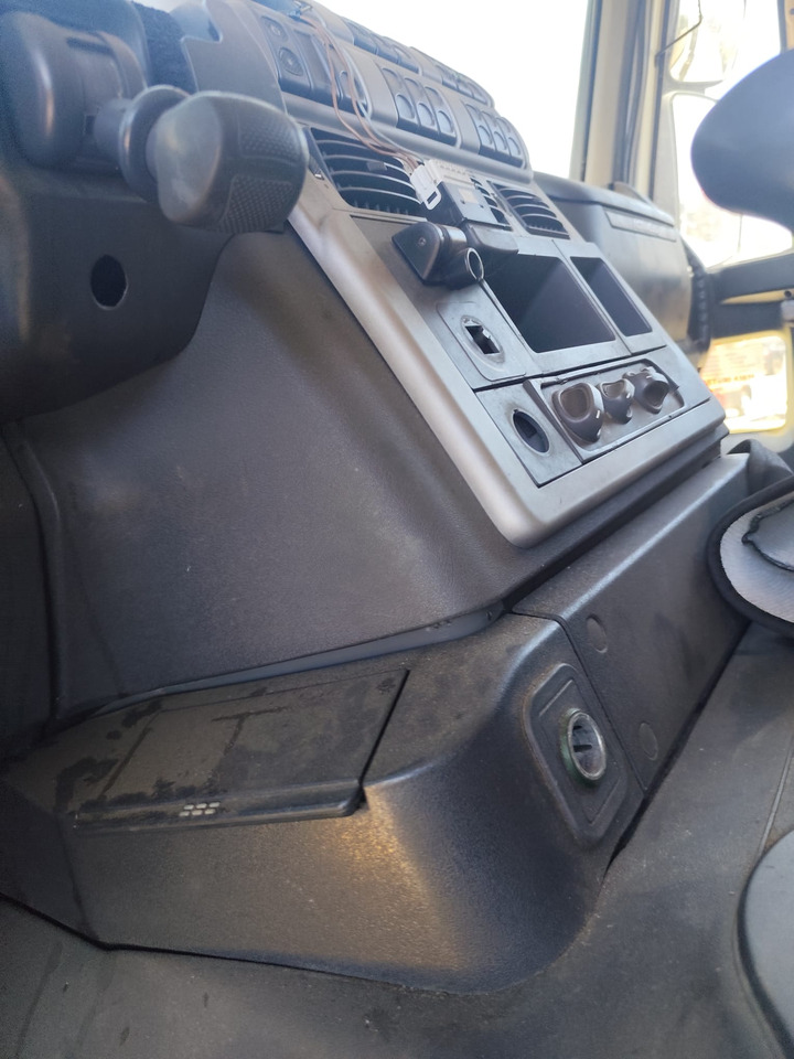 Автоманипулятор, Самосвал IVECO STRALIS CUBE 190S33: фото 26