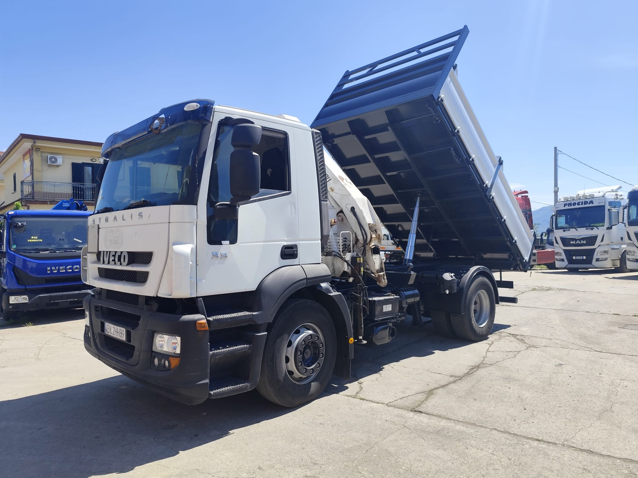 Автоманипулятор, Самосвал IVECO STRALIS CUBE 190S33: фото 14