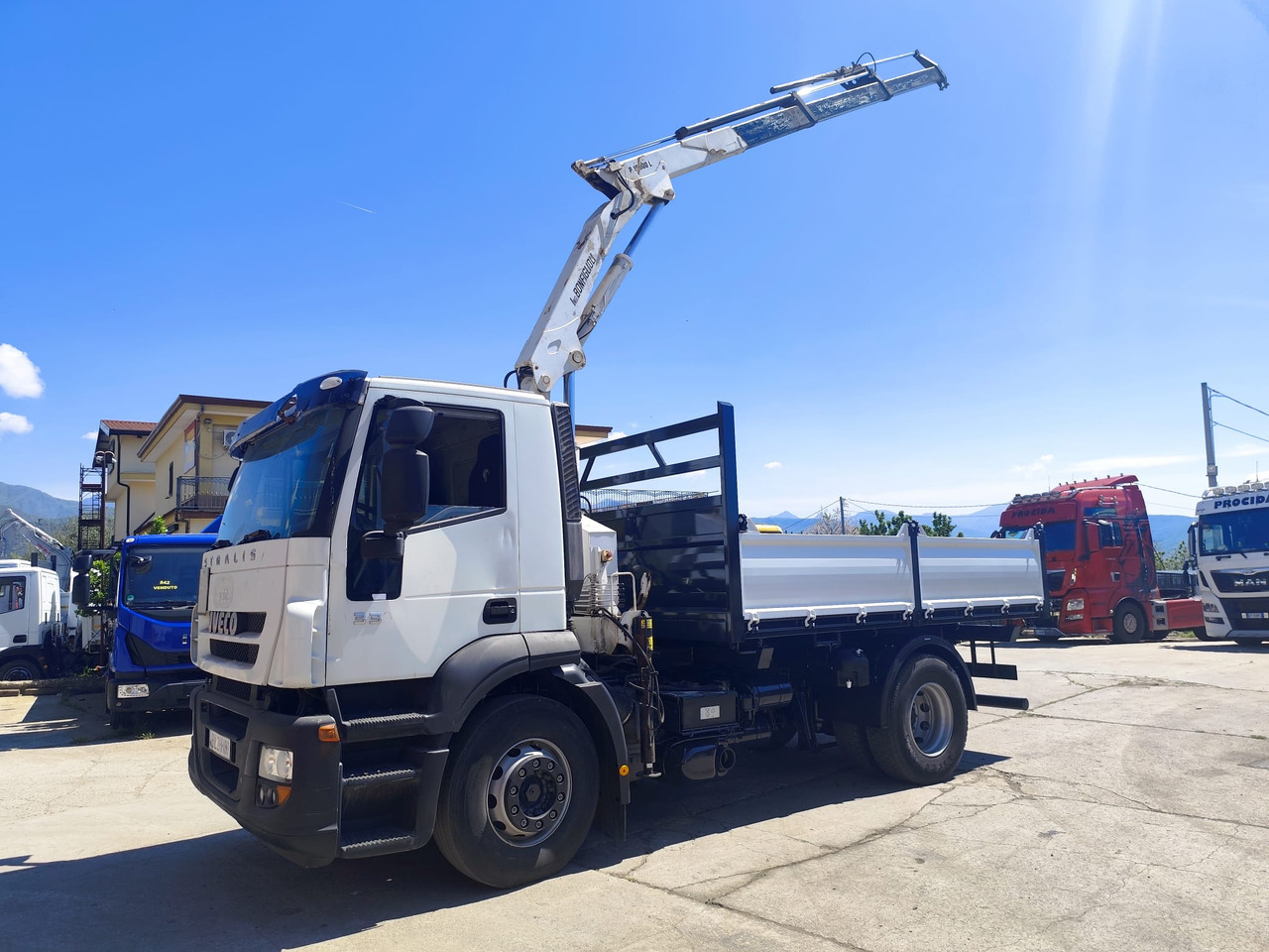 Автоманипулятор, Самосвал IVECO STRALIS CUBE 190S33: фото 16