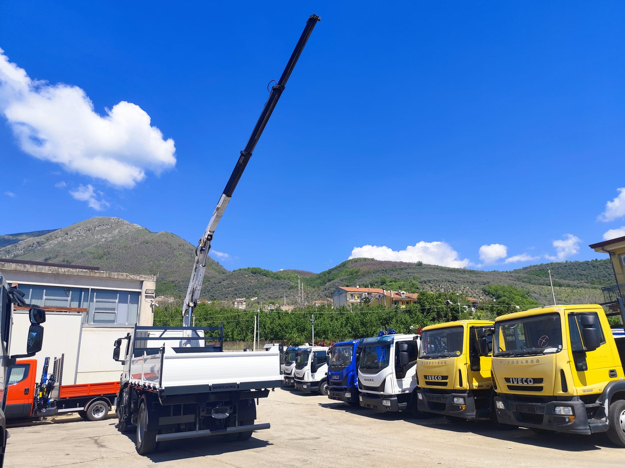 Автоманипулятор, Самосвал IVECO STRALIS CUBE 190S33: фото 18