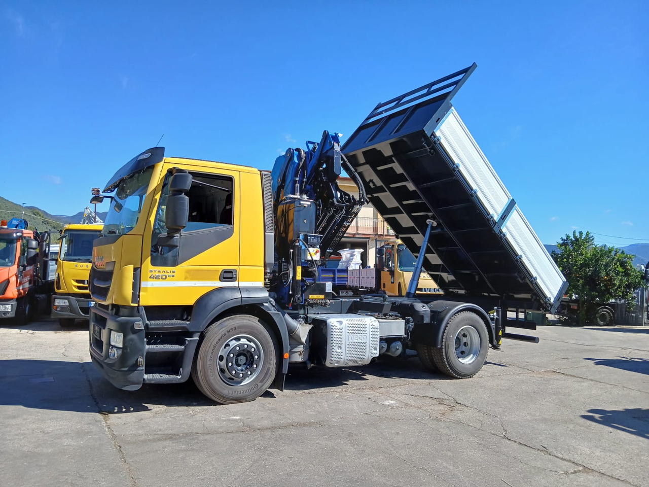 Автоманипулятор, Самосвал IVECO STRALIS HI-STREET AD190S42: фото 31