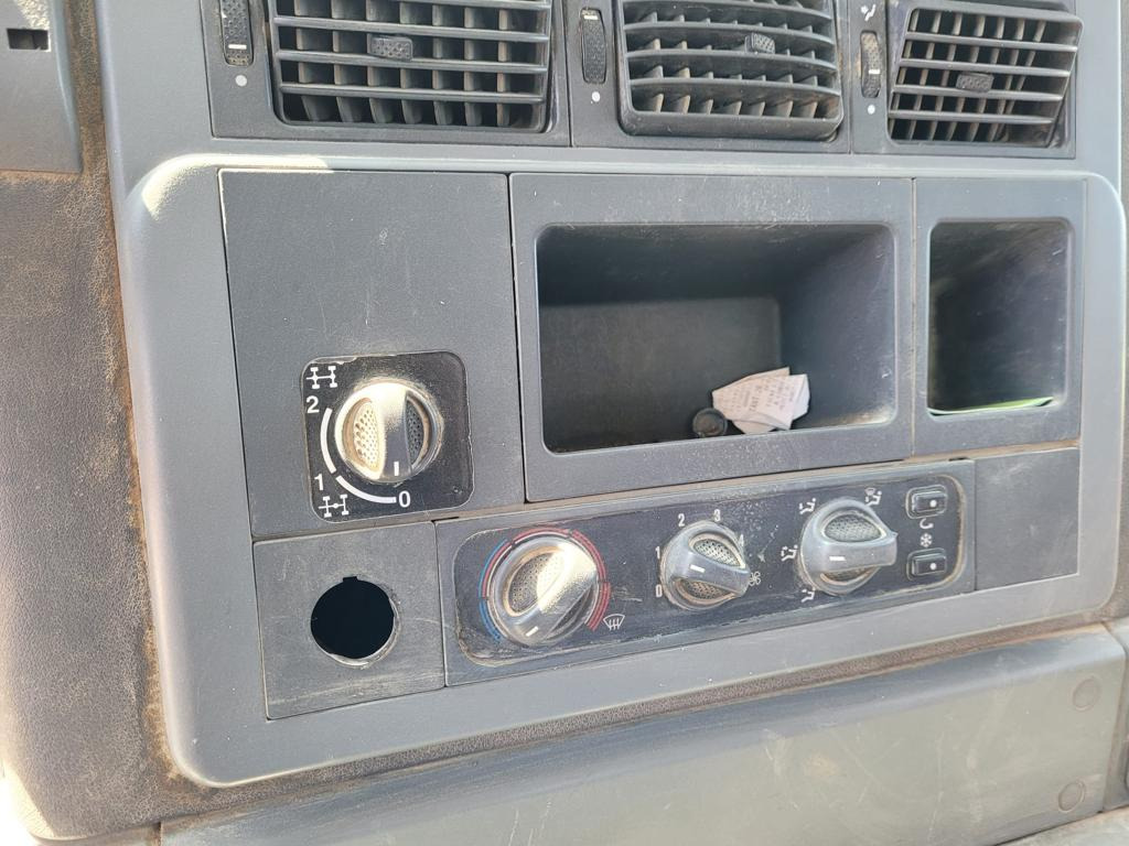 IVECO TRAKKER 260T36 в лизинг IVECO TRAKKER 260T36: фото 30