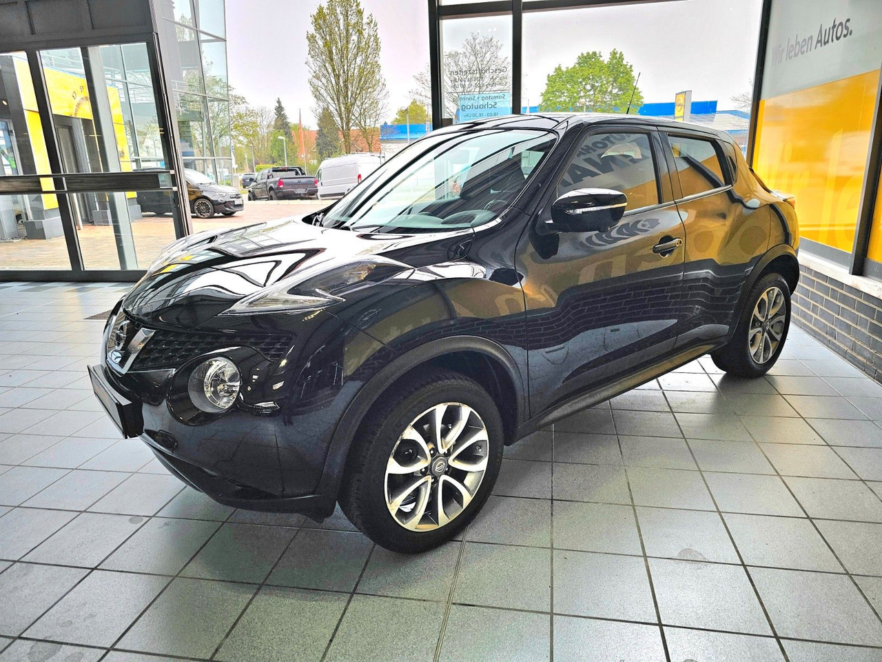 Nissan Juke 1.2 DIG-T 360 / Navi / Ganzjahresreifen - Внедорожник: фото 5 Nissan Juke 1.2 DIG-T 360 / Navi / Ganzjahresreifen - Внедорожник: фото 5