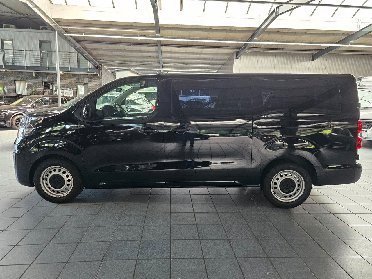 Opel Vivaro Kasten FlexSpace L DoKa Navi CarPlay DAB - Легковой фургон, Грузопассажирский фургон: фото 2 Opel Vivaro Kasten FlexSpace L DoKa Navi CarPlay DAB - Легковой фургон, Грузопассажирский фургон: фото 2