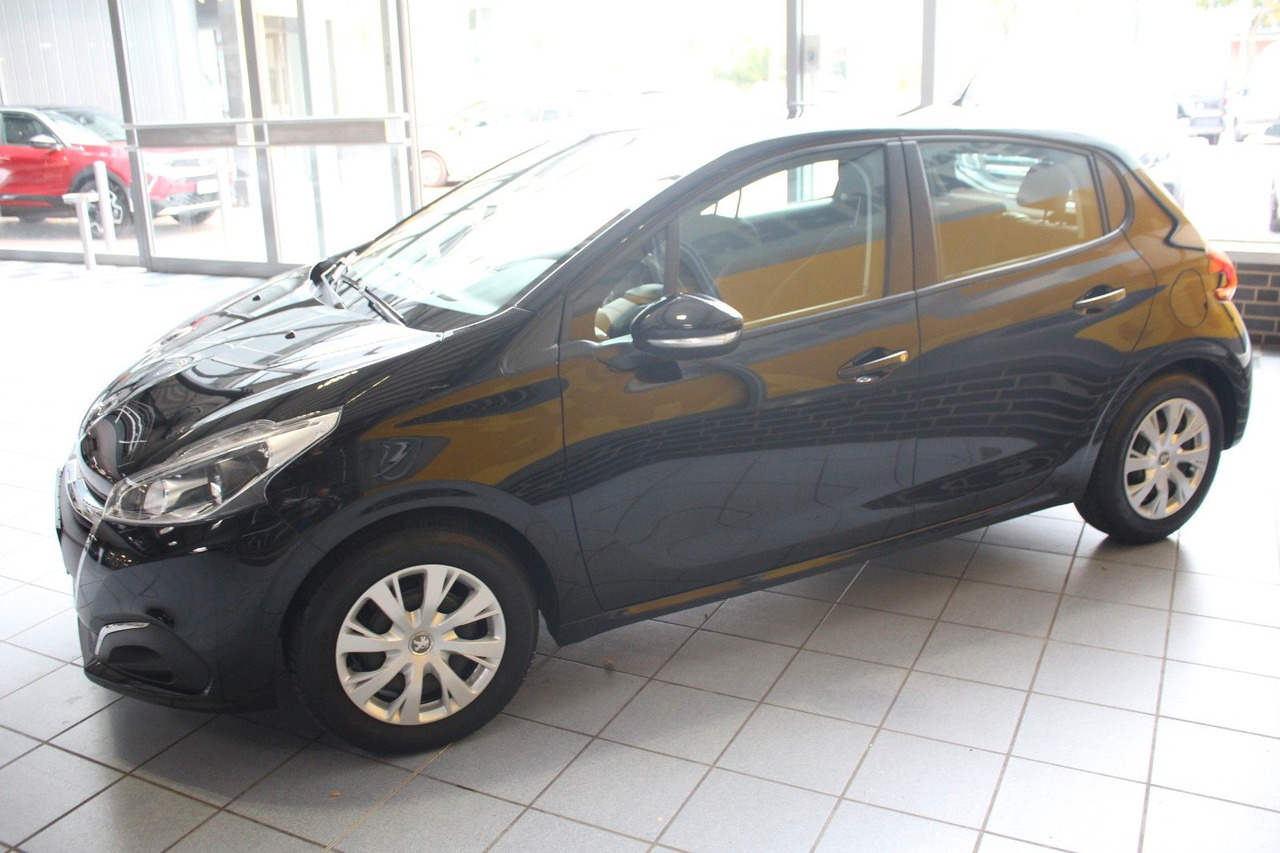 Peugeot 208 Active Klima PDC Sitzheizung Bluetooth - Седан: фото 5 Peugeot 208 Active Klima PDC Sitzheizung Bluetooth - Седан: фото 5