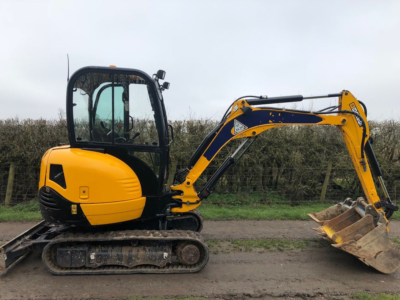 JCB 8026 CTS - Мини-экскаватор: фото 2 JCB 8026 CTS - Мини-экскаватор: фото 2