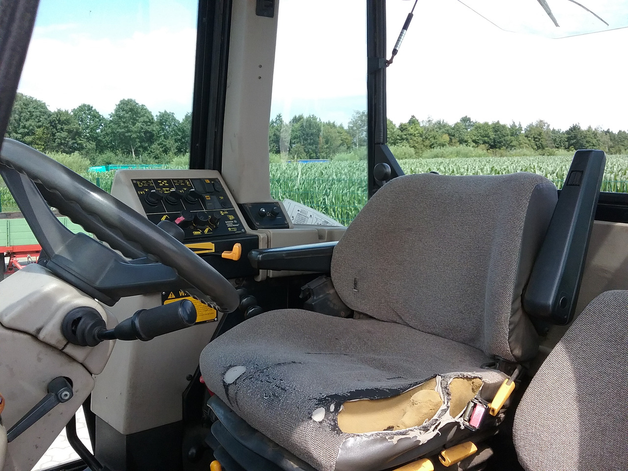 JCB Fastrac 2115 - Трактор: фото 4 JCB Fastrac 2115 - Трактор: фото 4