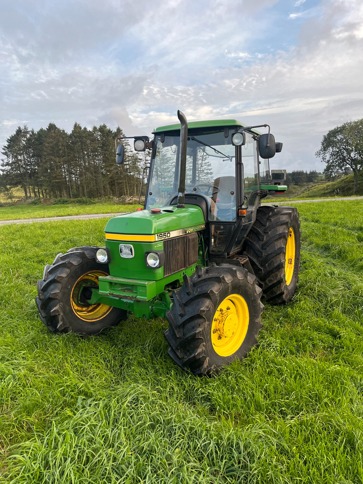 JOHN DEERE 1950 - Трактор: фото 1 JOHN DEERE 1950 - Трактор: фото 1