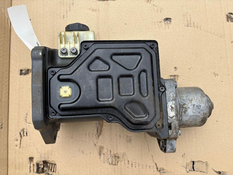 Scania R520 - Сцепление и запчасти: фото 2 Scania R520 - Сцепление и запчасти: фото 2