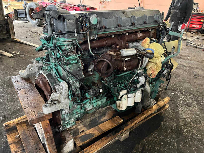 Volvo D13C460 - Двигатель: фото 3 Volvo D13C460 - Двигатель: фото 3