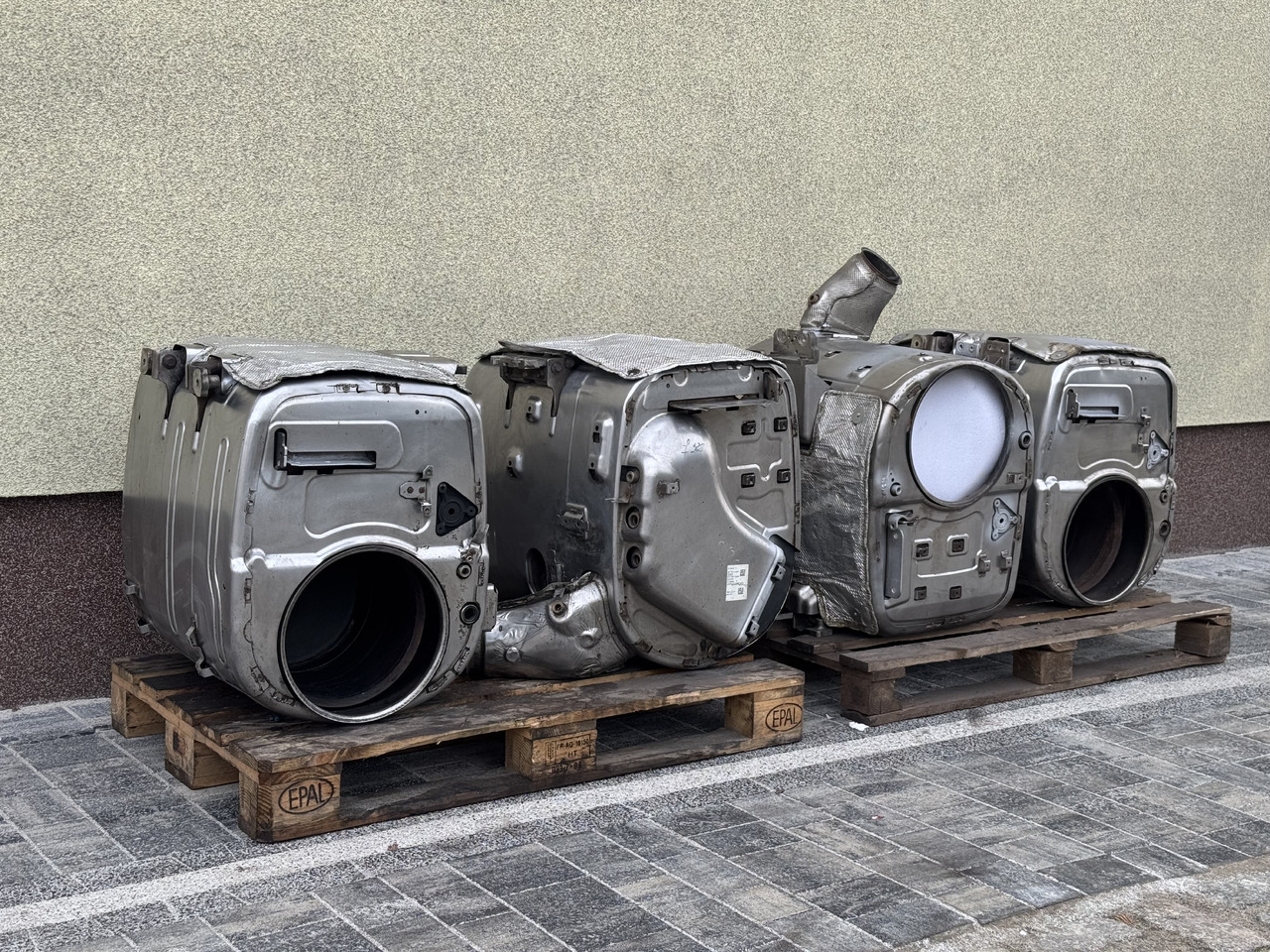 DAF XF 106 XG CF Efficient catalytic converters - Выхлопная система для Грузовиков: фото 2 DAF XF 106 XG CF Efficient catalytic converters - Выхлопная система для Грузовиков: фото 2