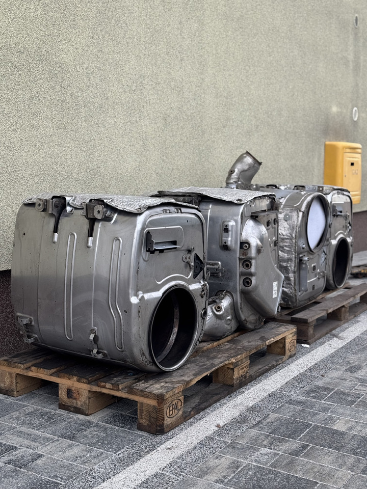 DAF XF 106 XG CF Efficient catalytic converters - Выхлопная система для Грузовиков: фото 1 DAF XF 106 XG CF Efficient catalytic converters - Выхлопная система для Грузовиков: фото 1