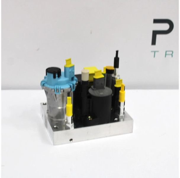 Volvo FH/FM AdBlue Pomp 21679299 | 7421892627 | 23387854 Nieuw - Топливная система для Грузовиков: фото 1 Volvo FH/FM AdBlue Pomp 21679299 | 7421892627 | 23387854 Nieuw - Топливная система для Грузовиков: фото 1