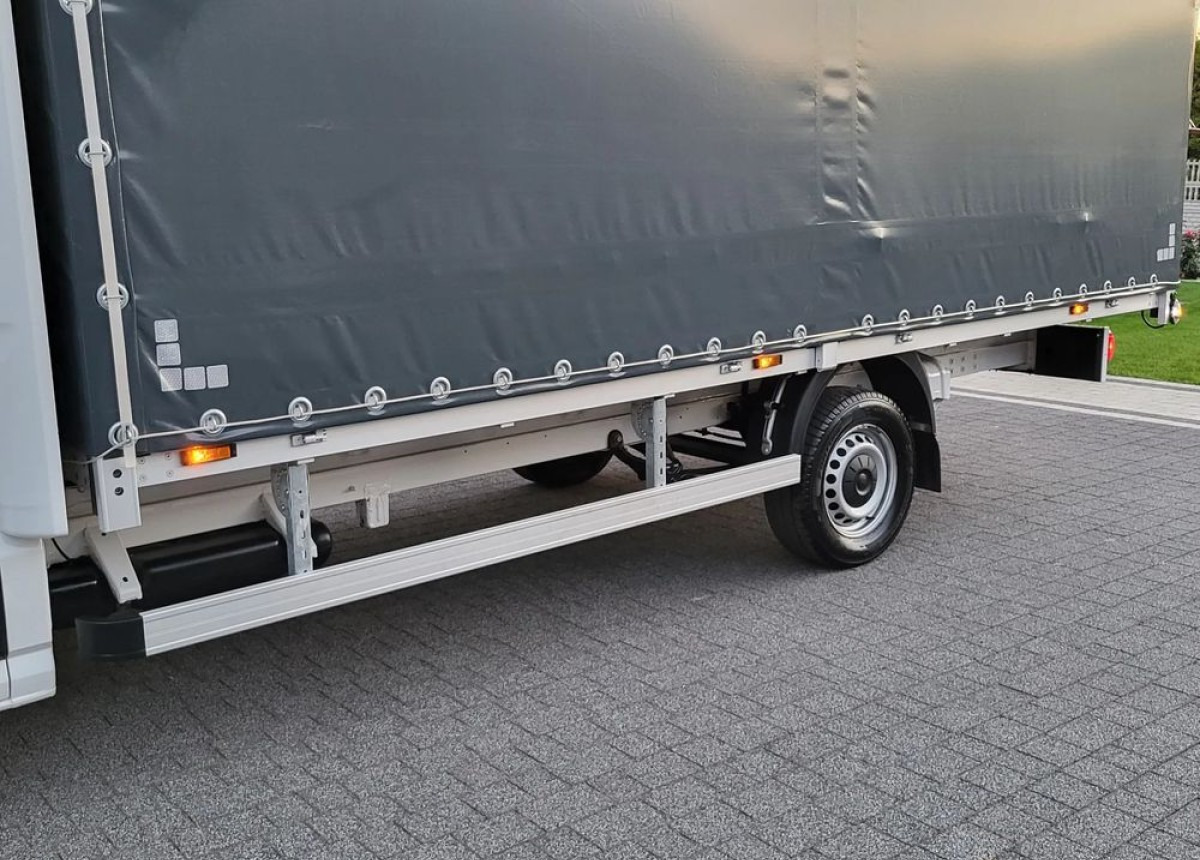 Тентованный фургон Volkswagen Crafter: фото 16