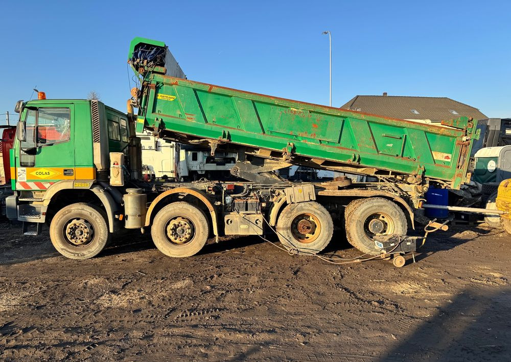 Iveco EuroTrakker - Самосвал: фото 3 Iveco EuroTrakker - Самосвал: фото 3