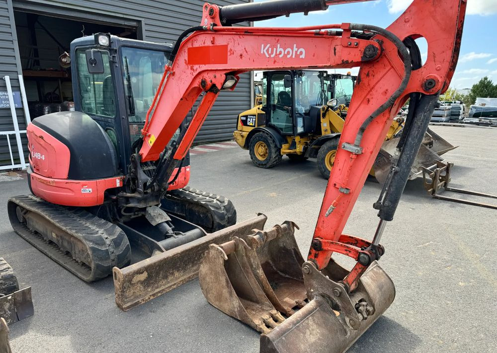Kubota U48-4 - Гусеничный экскаватор: фото 2 Kubota U48-4 - Гусеничный экскаватор: фото 2