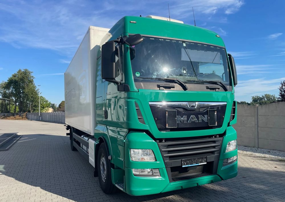 MAN TGX 18.420/ KONTENER 7,2m - Грузовик с закрытым кузовом: фото 3 MAN TGX 18.420/ KONTENER 7,2m - Грузовик с закрытым кузовом: фото 3